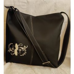 Hímzett fekete női oldaltáska, válltáska