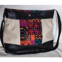 Közepes méretű váll-és oldaltáskák