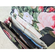 Rózsamintás sokzsebes pénztárca